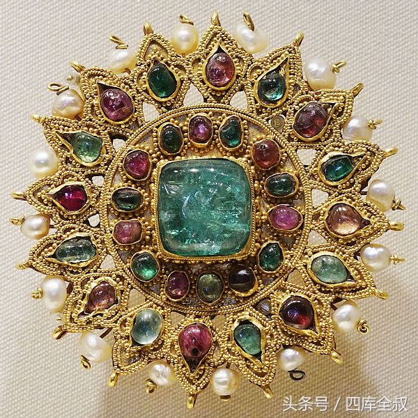 清宫好看的头饰,清宫后妃戴什么头饰