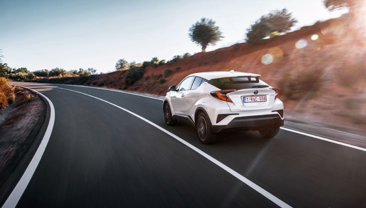 奕泽izoa这款车表现如何,一汽丰田奕泽izoa真的值得购买吗