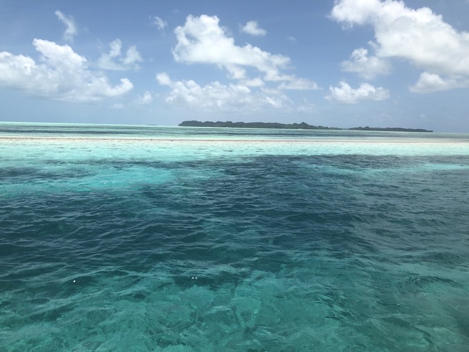 帕劳的海景风光给人美的享受,帕劳的海洋和沙滩风景图片