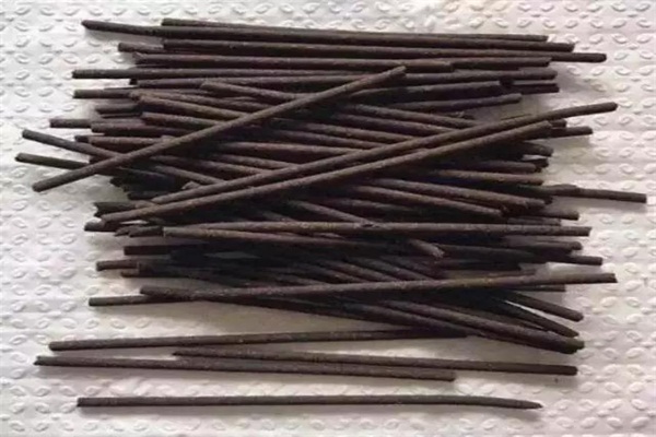 昨天还在抽*麻大**，今天就开始吸“小树枝”，新*品毒**防不胜防！