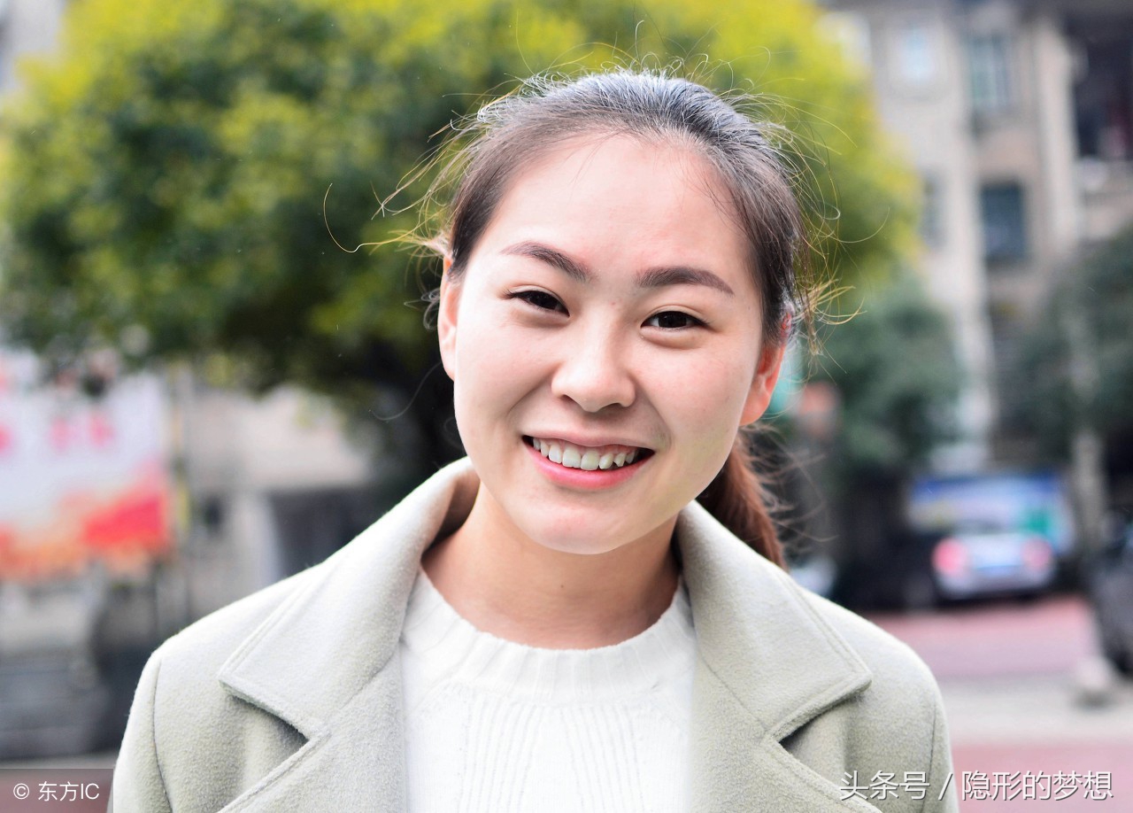 八上英语第一单元重点短语和句型,不超过三十个字的八年级短语