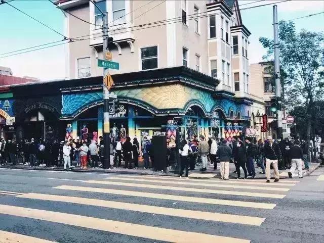 这还是老村炮安踏吗?全新太空鞋潮炸了,半个欧美朋友圈都在跪舔