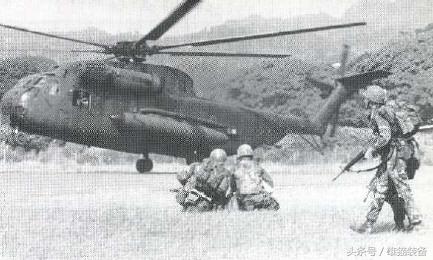 美军入侵格林纳达单兵装备,小国军事实力有多弱