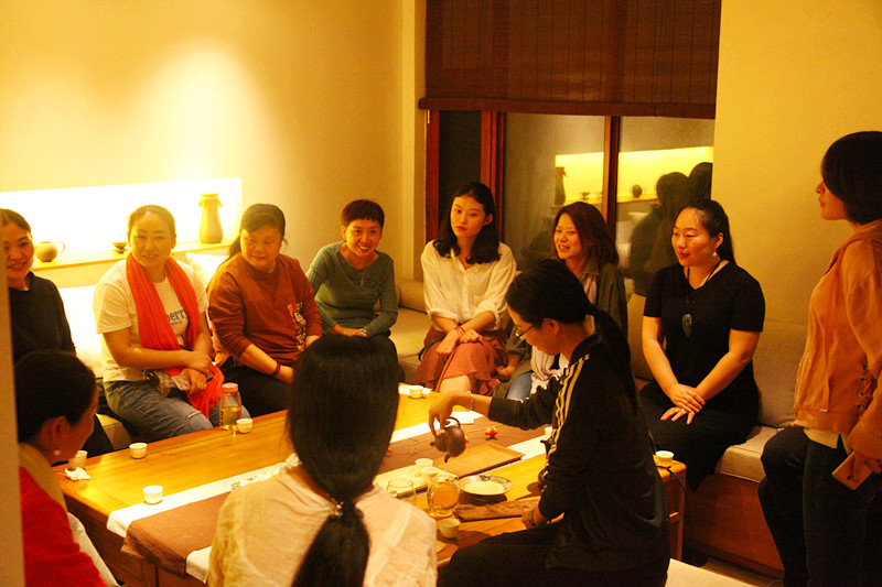 探寻800年古树普洱茶的神秘魅力,探寻古树普洱茶