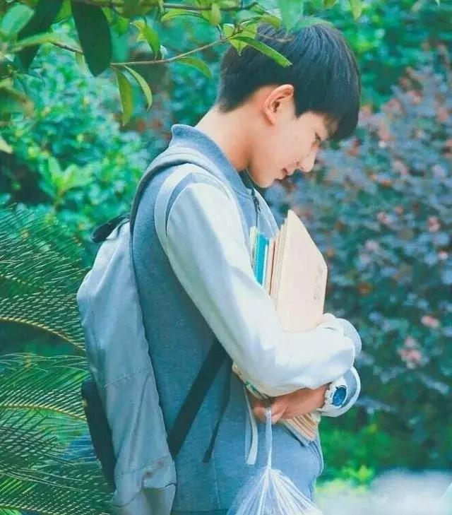 明星吃鸡谁最厉害,王源吃鸡