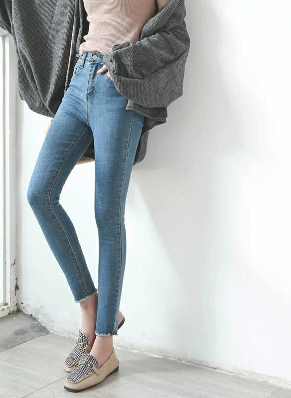 微喇牛仔裤奶油色,奶油色牛仔裤直筒