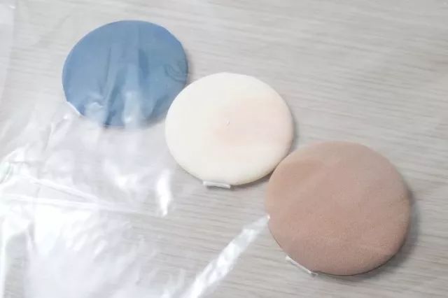 每天挤脸上的螨虫好吗,粉扑会滋生细菌吗