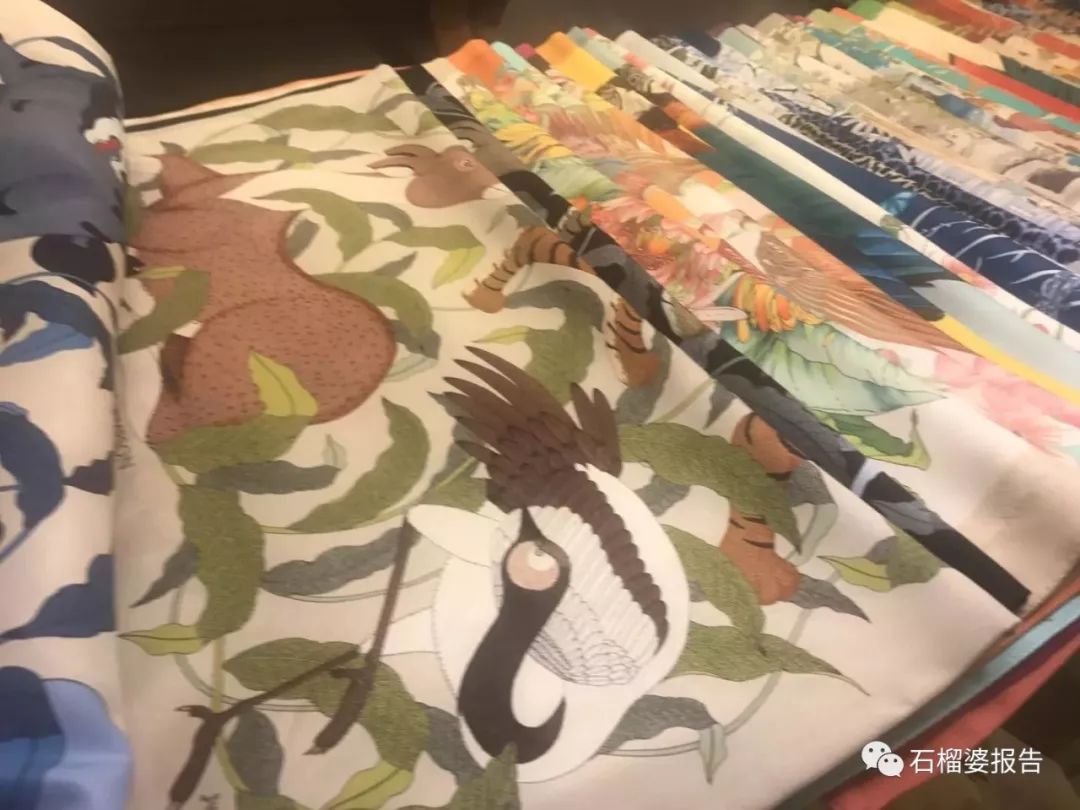 读者来稿儿童版,60来岁妈妈穿什么颜色的衣服好