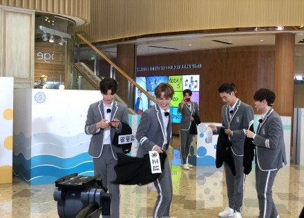 跑男nine范丞丞,ninepercent参加跑男李晨和范丞丞