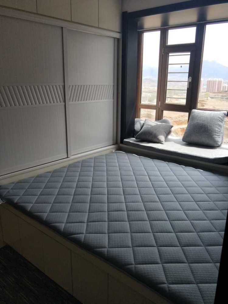 沙发过长挡着卧室门了怎么办,沙发对着卧室门怎么装修