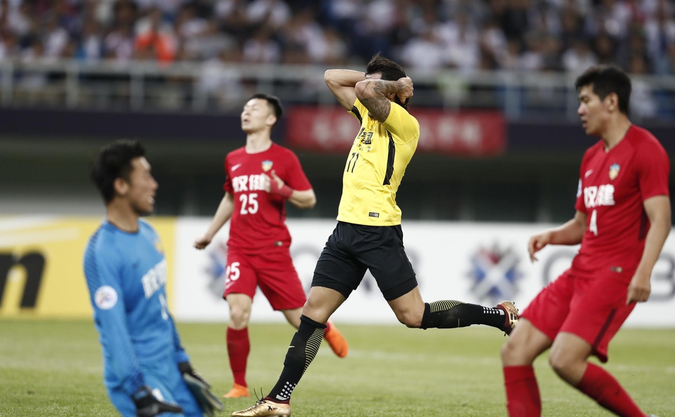 被高中锋打成一锅粥，缺了郑智今年恒大亚冠没戏