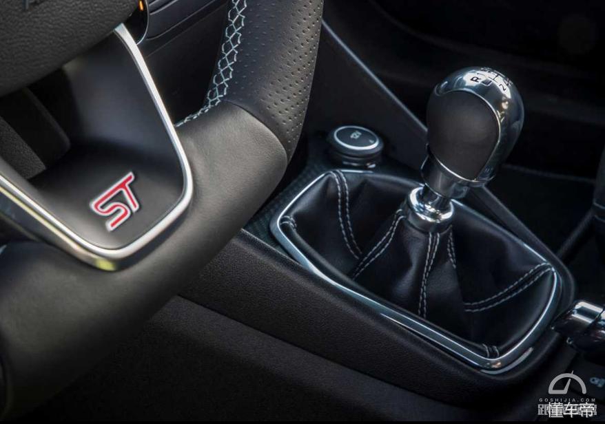 小钢炮福特新嘉年华,福特嘉年华st试驾