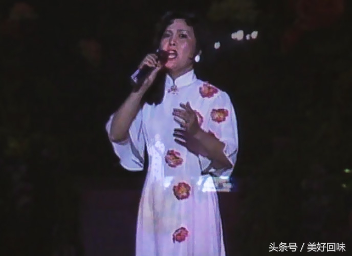 1985年央视春晚报幕,1985年春晚事件