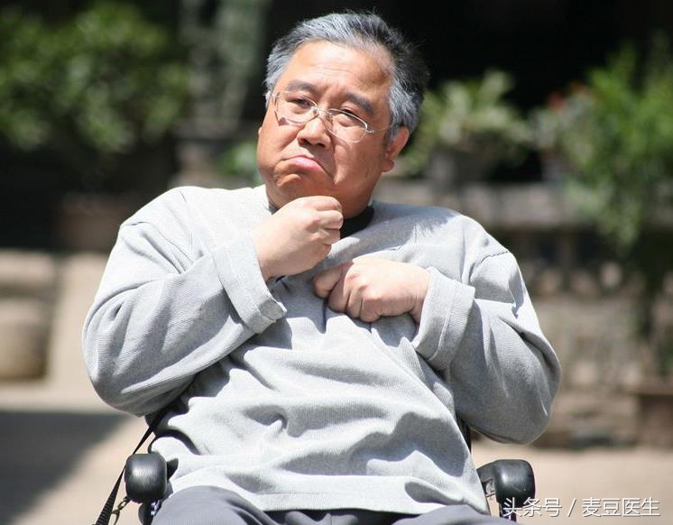 汶川地震最牛校长演练视频,汶川大地震最牛校长感动中国