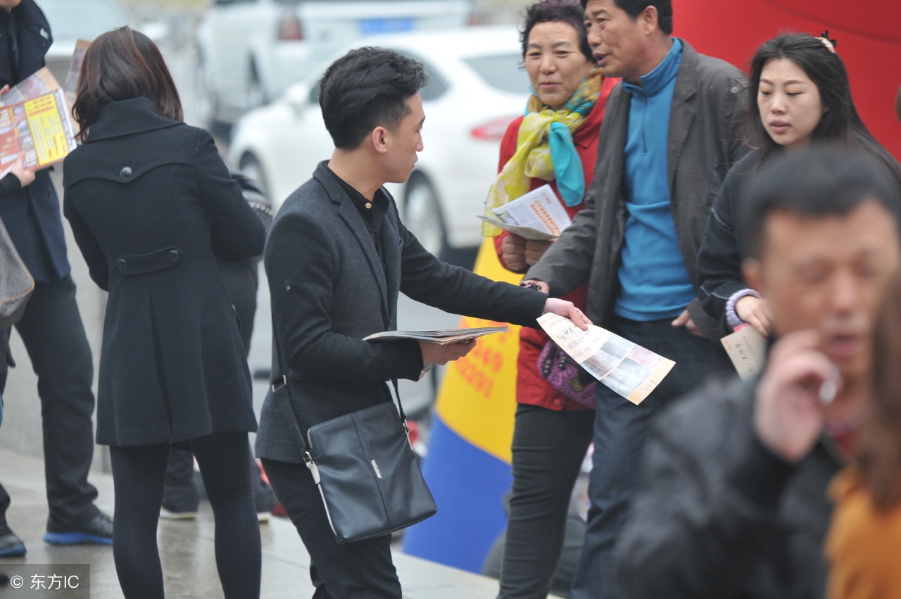 前辈的心酸：毕业季来临，这么多年的学生会主席，还不如两个证！