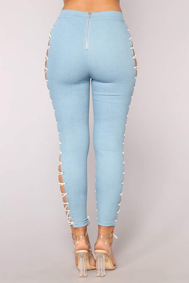 夏天穿薄款七分网袜裤,前后大破洞牛仔裤