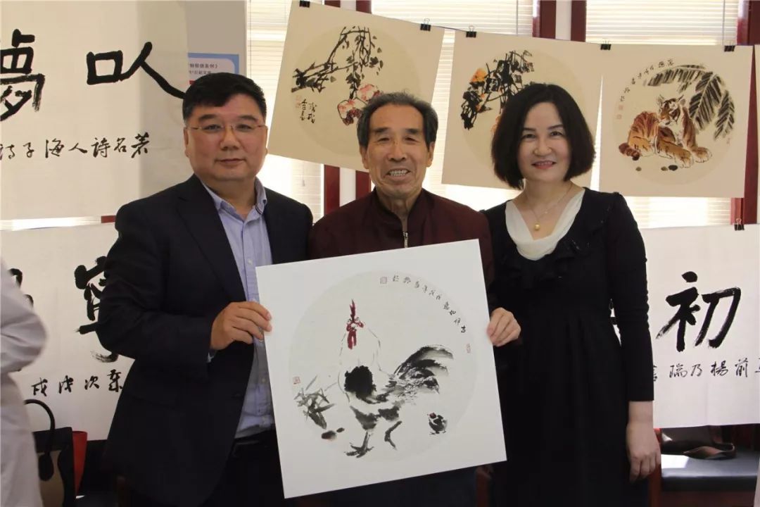 缘起书画暖五月，泼墨寄情护士节！