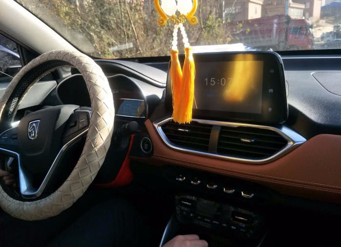 这个车牌可以买你这车5、6辆