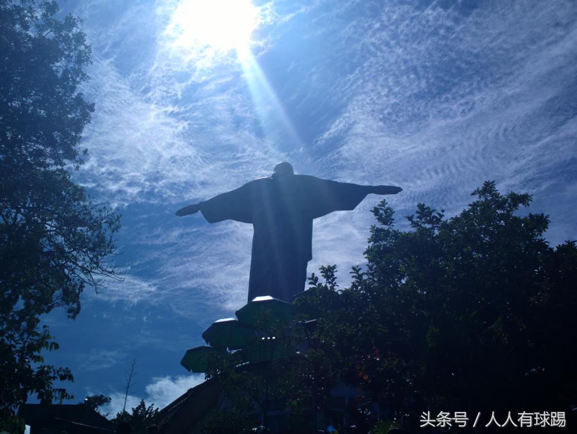 里约热内卢上帝之肩,上帝第七天里约热内卢