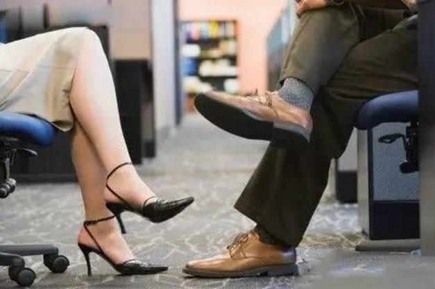 哪些动作会让脸越来越长,让脸变大最有效的方法