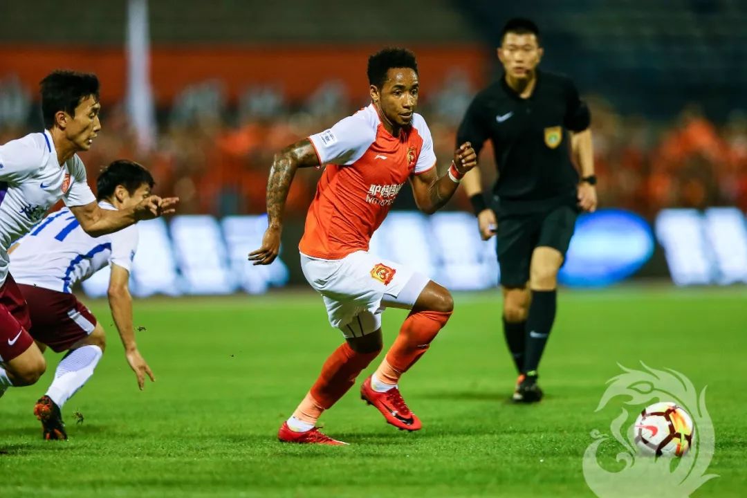 武汉卓尔球员拉斐尔,武汉卓尔2:2绝平梅县铁汉