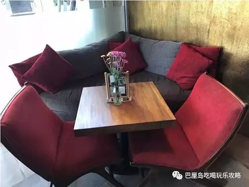 除了烤猪脏鸭餐，巴厘岛哪里还有其它美食？