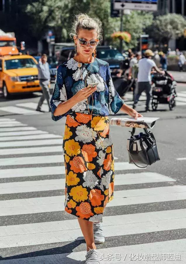 适合夏季的色彩穿搭,适合夏天的配色