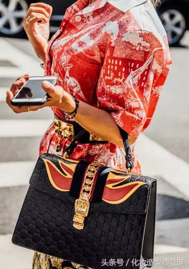 适合夏季的色彩穿搭,适合夏天的配色