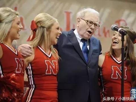 巴菲特对合伙人芒格的评价,巴菲特和芒格互怼视频