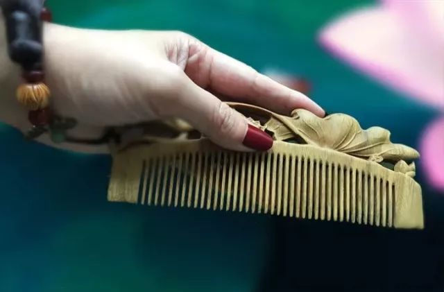 滋养头发的梳子,一把好梳子陪你一辈子