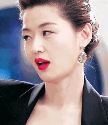 牙膏测评一周实验,吃牙膏会吐泡泡吗