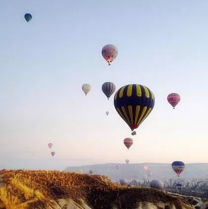 这对夫妇朋友圈消失400天，跨越48国，随后发出的照片惊艳BBC