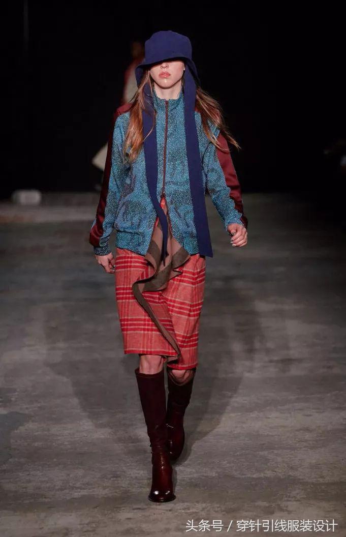 流行跑步运动套装,洋气时尚潮流设计师款运动套装