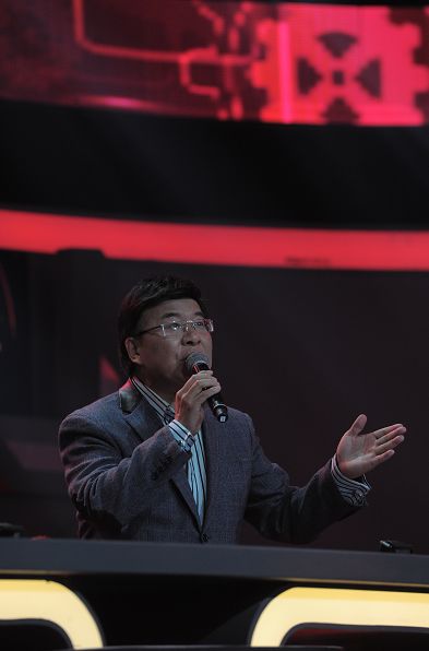 黄健翔韩乔生解说村超总决赛,黄健翔韩乔生