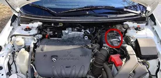 如何自己动手更换汽车空滤,自己动手换空滤和空调滤芯