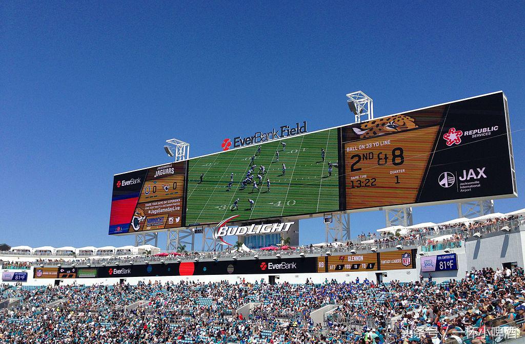 在美国橄榄球赚钱还是篮球赚钱,在橄榄球运动中能学到什么