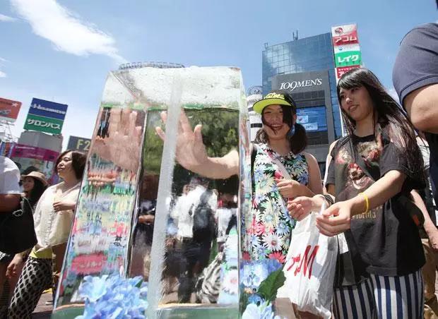 日本如何解决游客的“*京热东**”问题？