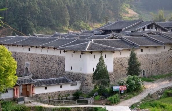 福建土楼为什么令人叹为观止,福建土楼最吸引人的地方