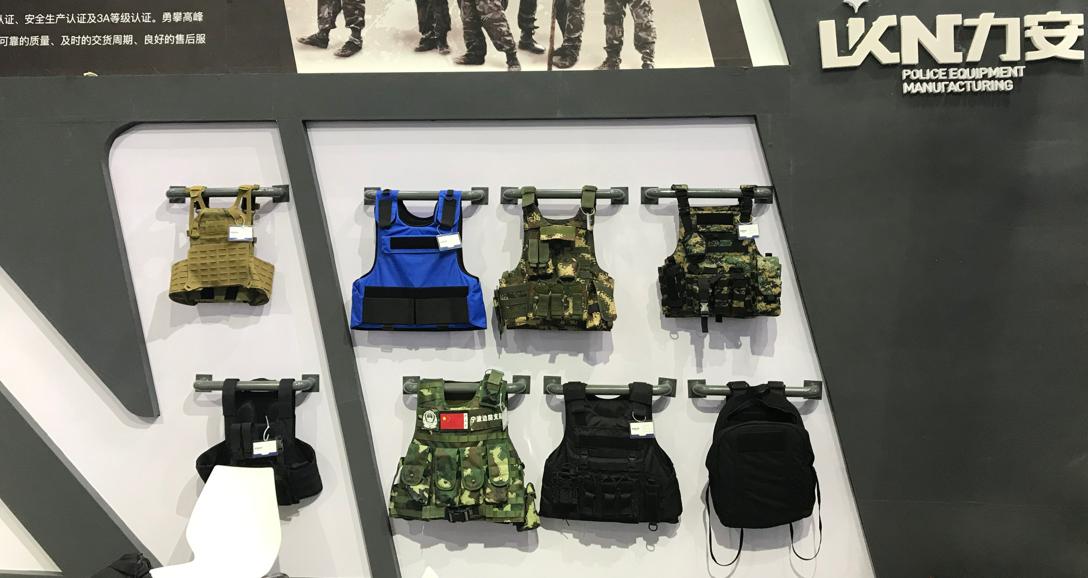 众星齐聚珠海航展,警博会新式装备