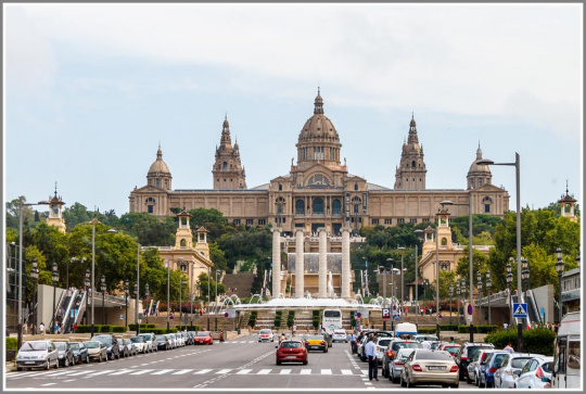 佳能80d和5d2怎么选,佳能5d2和80d拍照对比