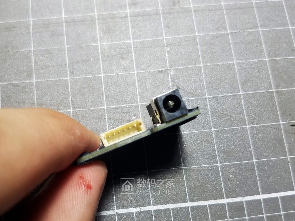 天猫精灵方糖蓝牙音箱音质怎么样,测评智能音箱天猫精灵方糖