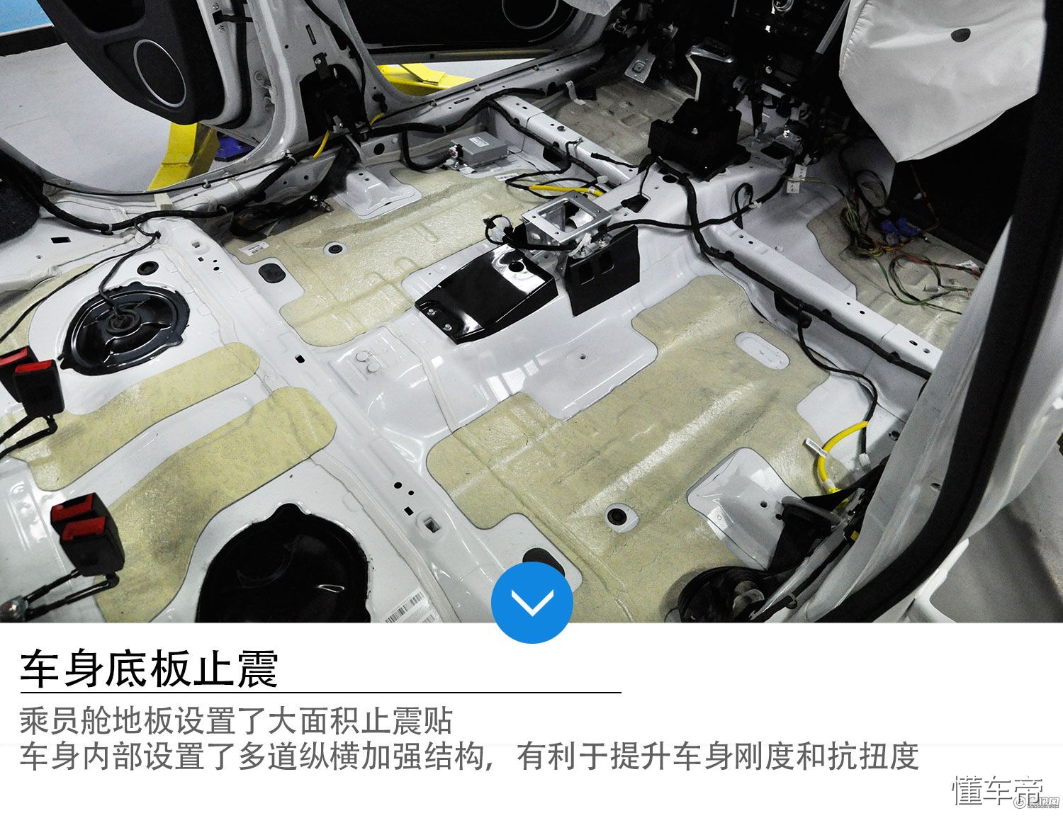 哈弗h2门板拆解视频,哈弗h2前雾灯罩拆解