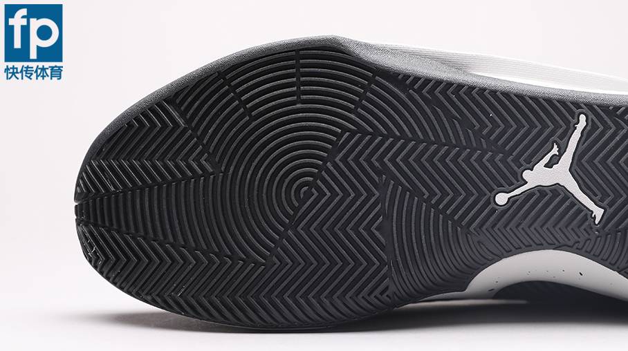 airjordanflylockdown白灰橙测评,jordanflylockdown偏大偏小