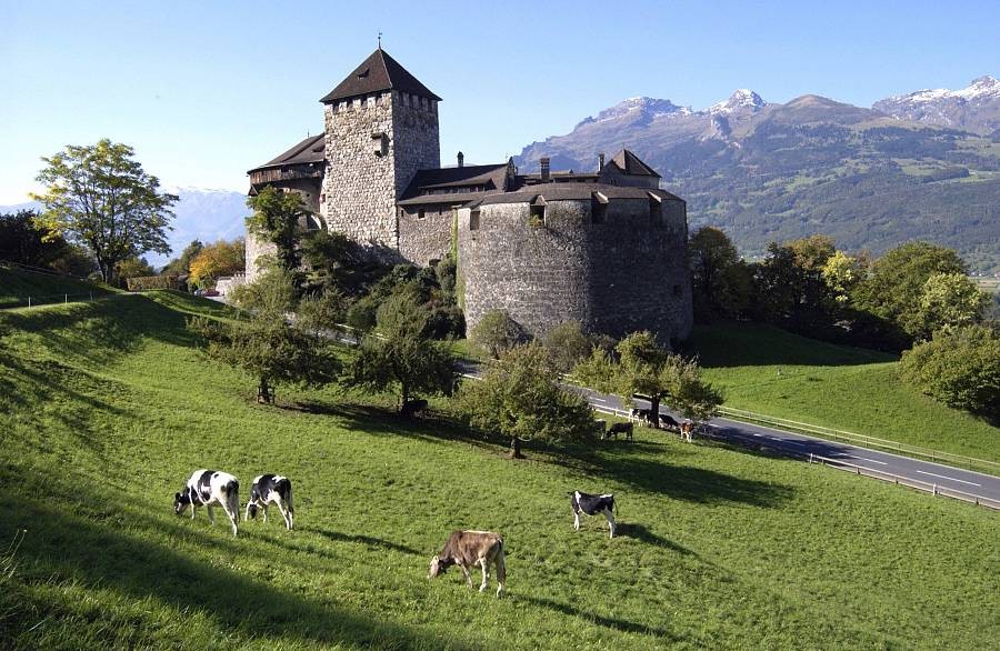 安道尔踢过欧洲杯吗,安道尔足球