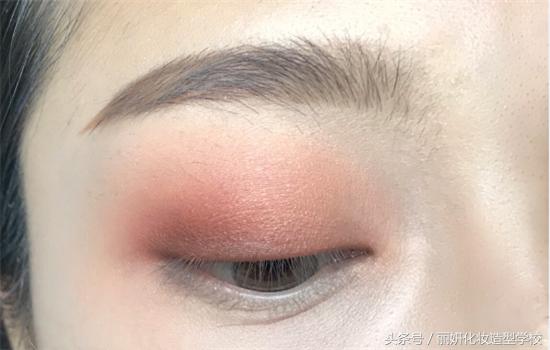 不同眼妆画法长圆眼妆随意切换,新手必学的六种眼妆基本画法