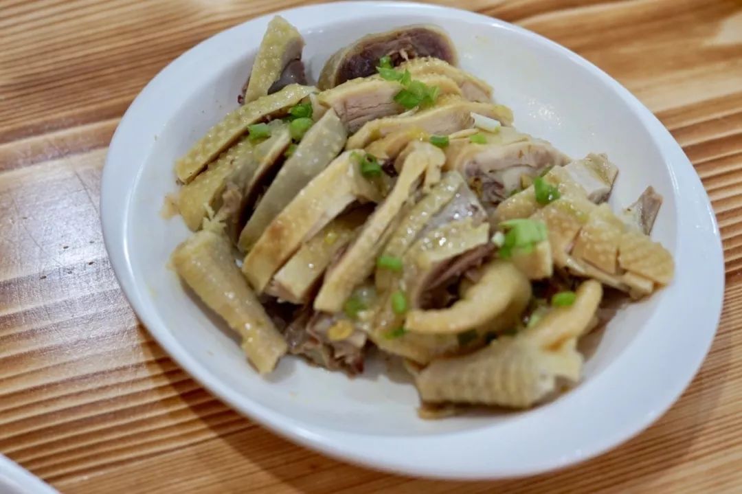 南京有一家古怪的面馆,南京最有名的肉丝面