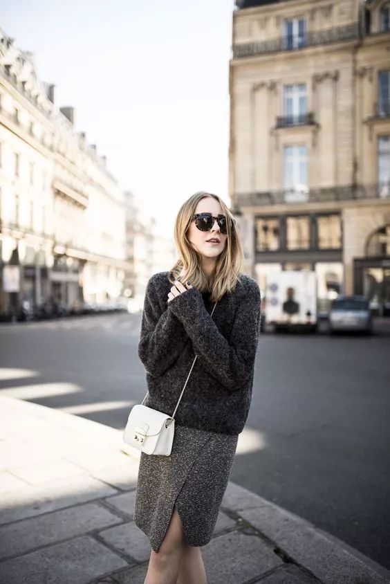 流行什么款式的包包又实用,今年流行大包包还是小包包