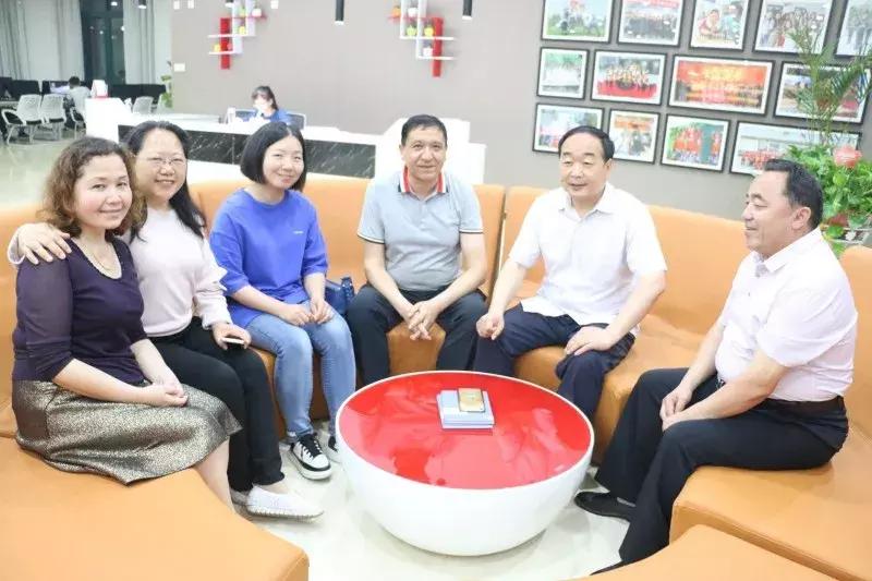 *疆新**内派教师早然木:中原胜地有我们最真的情感