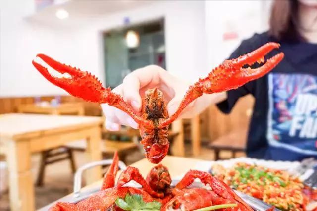 成都龙虾最好吃的地方,五一成都必吃网红龙虾馆推荐