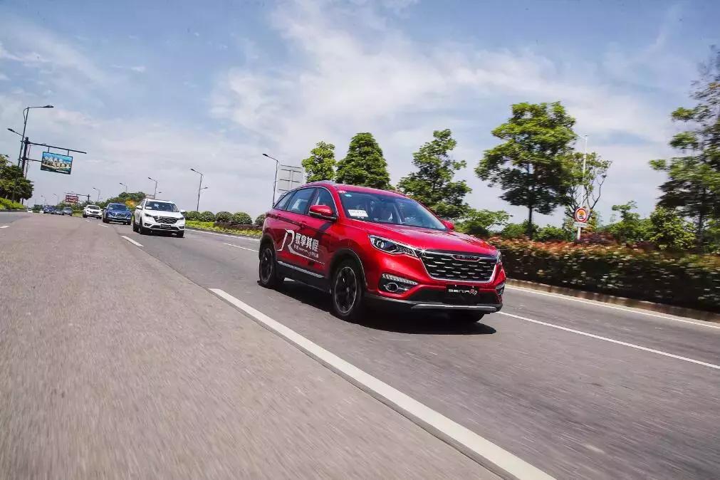 一汽奔腾r9试驾视频,一汽奔腾r9介绍